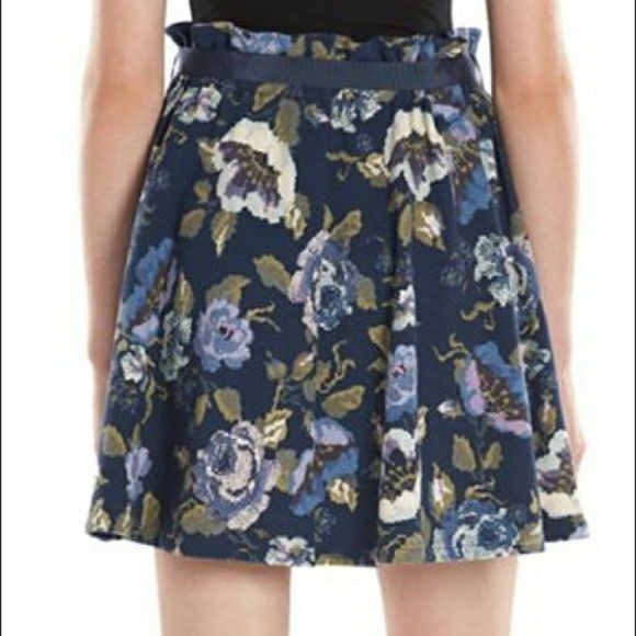 NWT Lauren Conrad Floral Circle Skirt Size XL - Picture 2 of 2